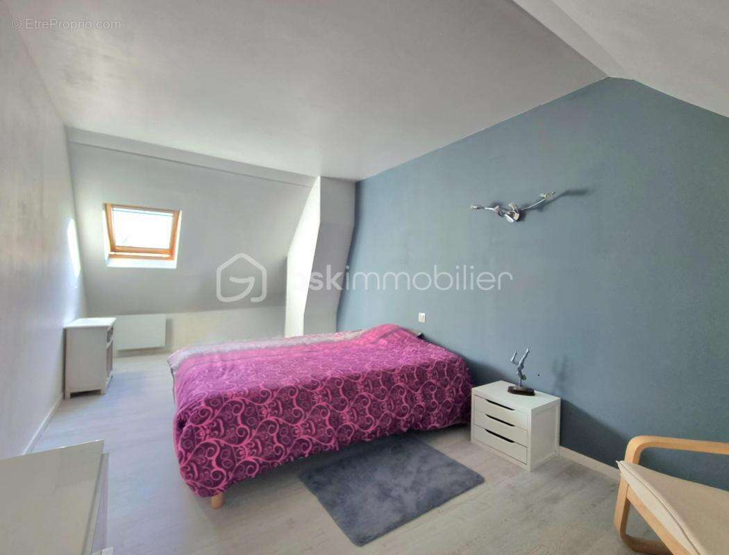 Maison à CHAUMES-EN-BRIE