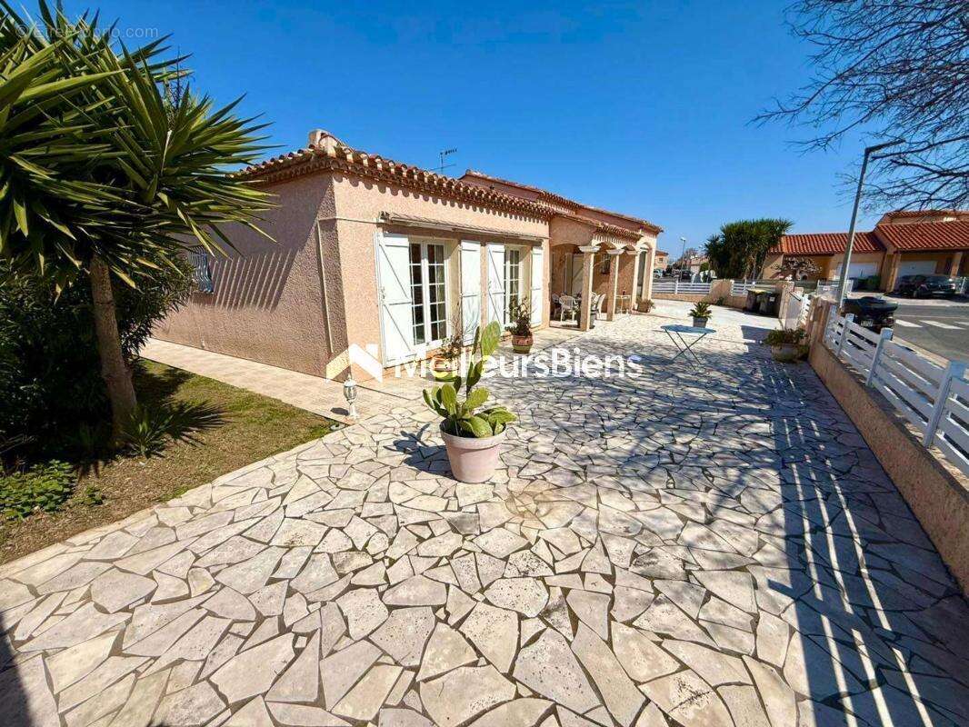 Maison à SAINT-ESTEVE