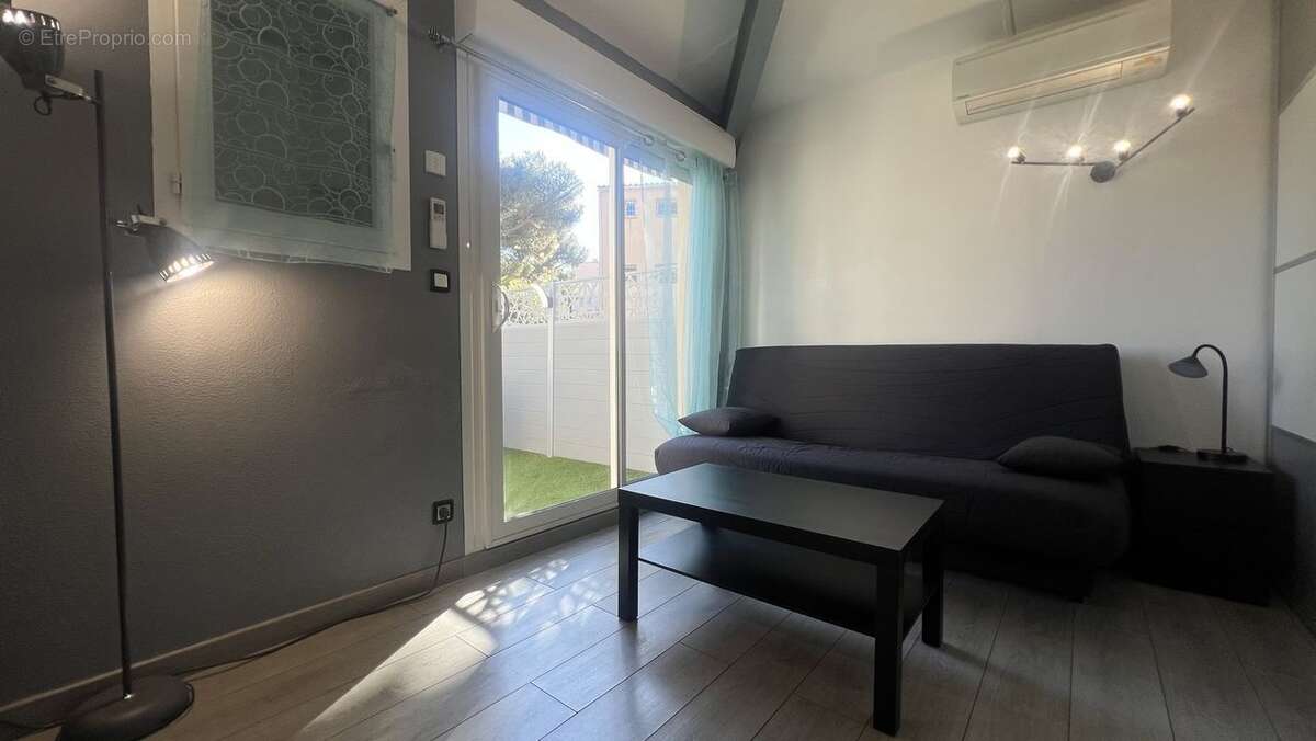Maison à SAUSSET-LES-PINS