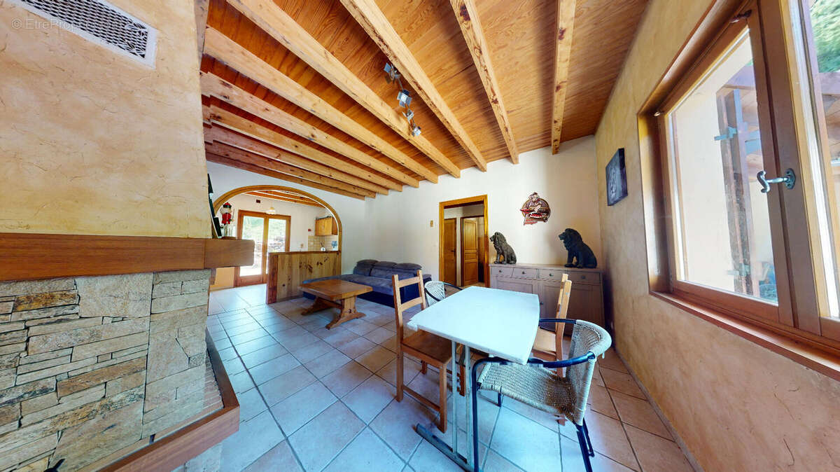 Maison à CHALEY