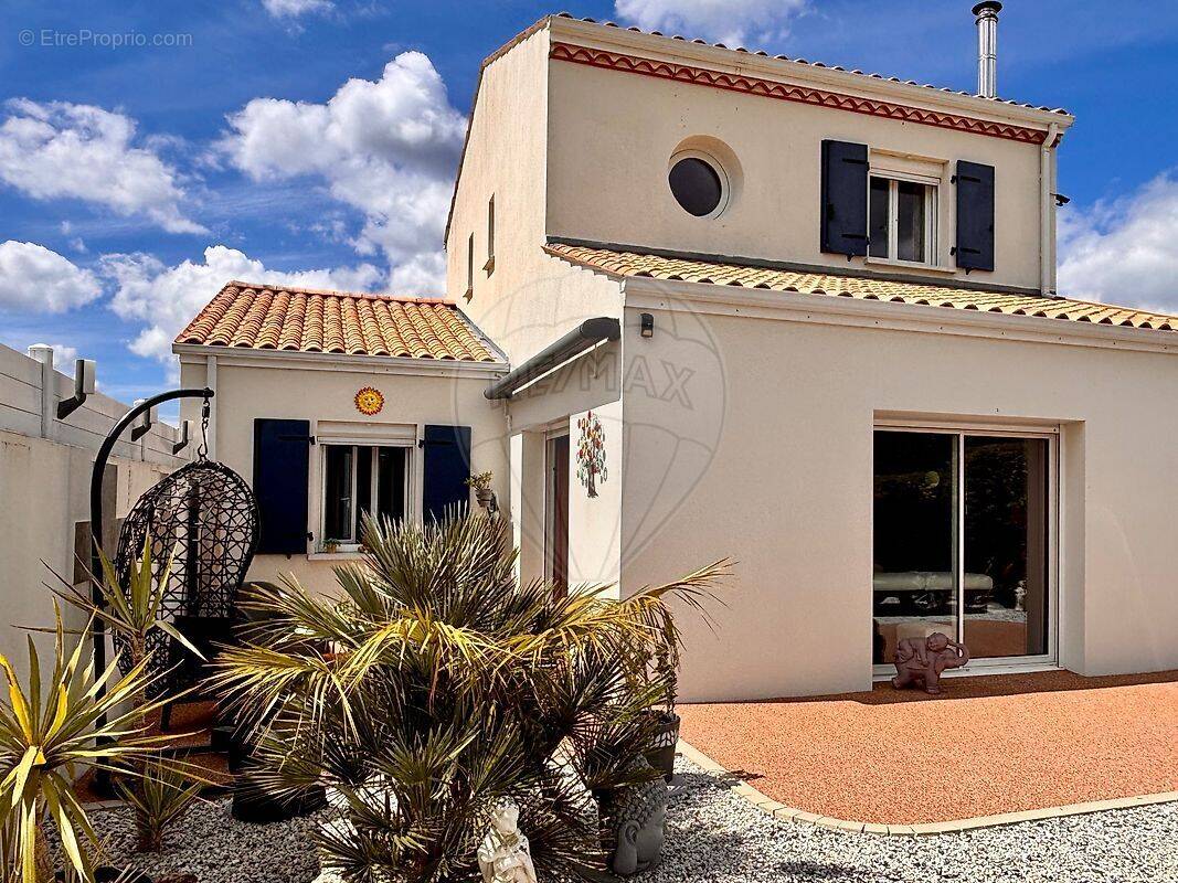 Maison à SAINT-SULPICE-DE-ROYAN