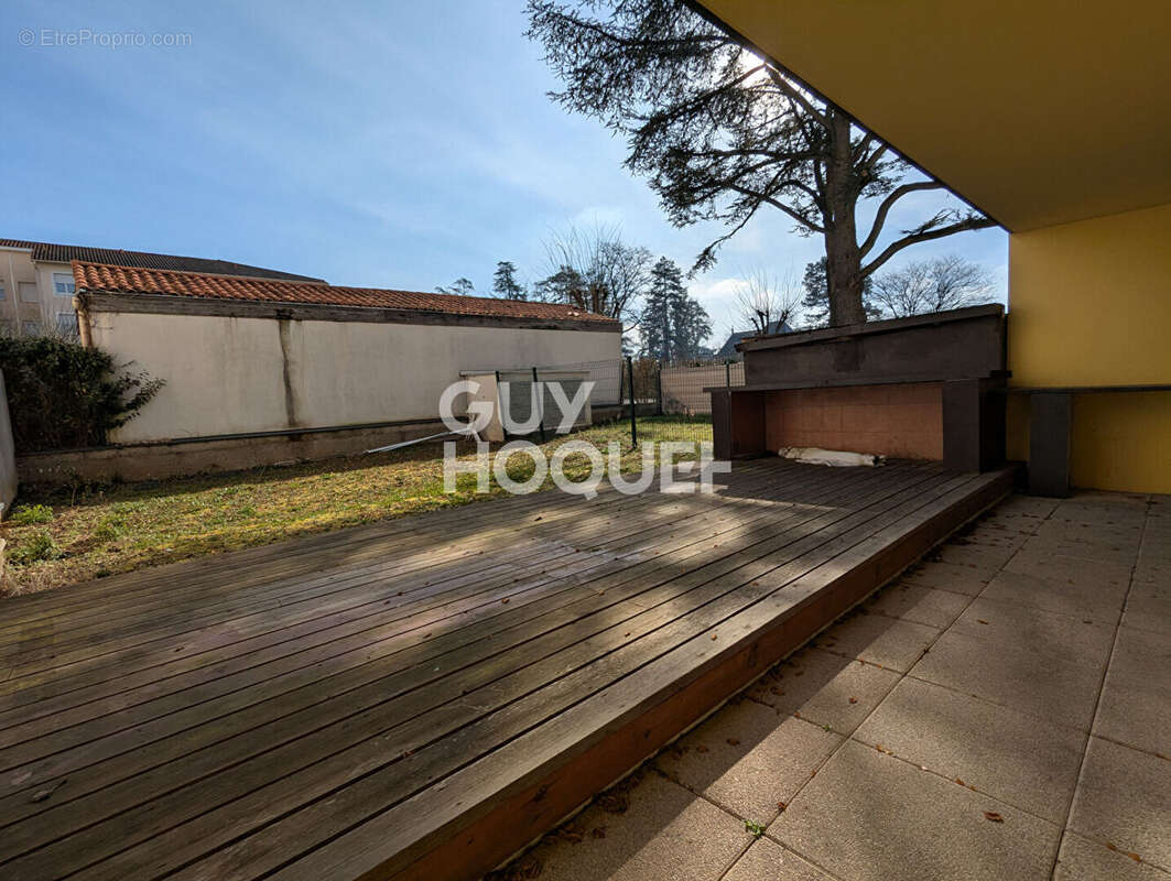Appartement à DECINES-CHARPIEU