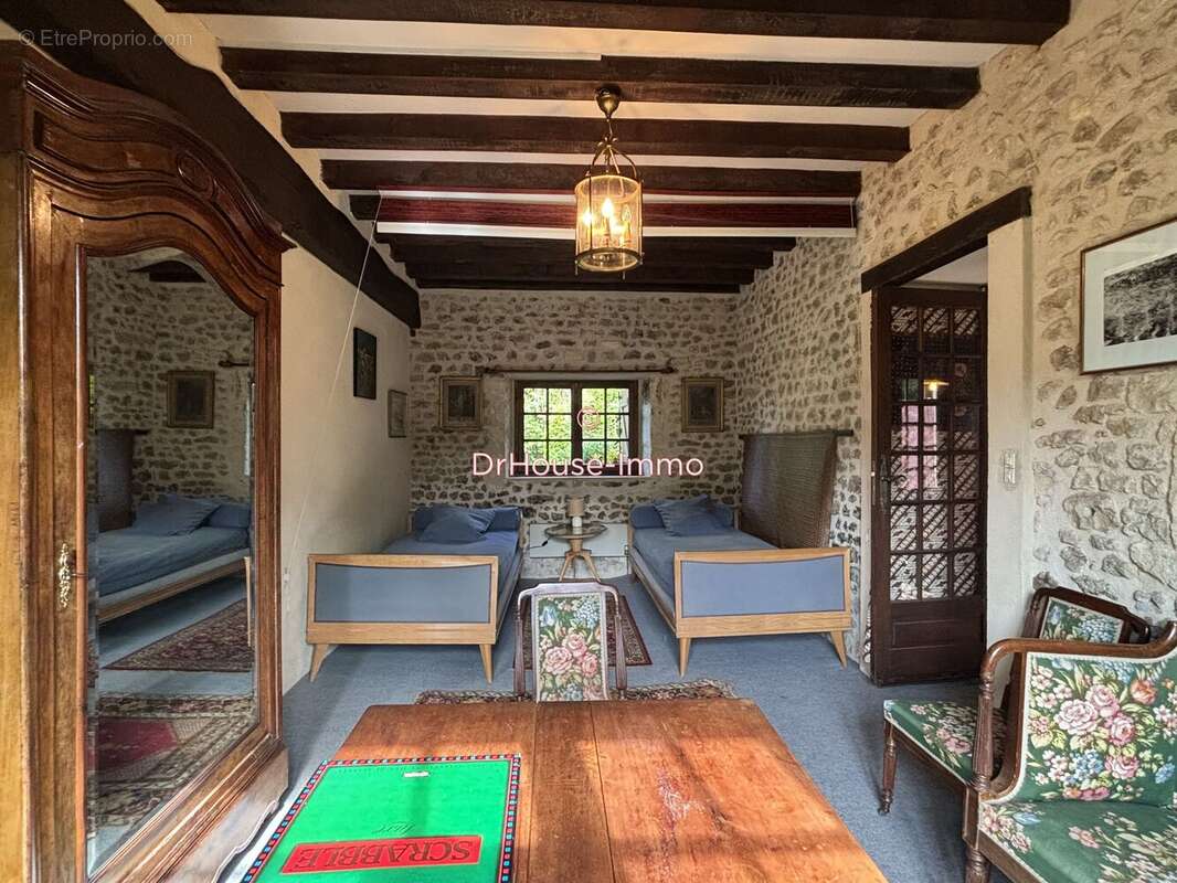 Maison 150 m² à La Chapelle-Souef  - photo 13