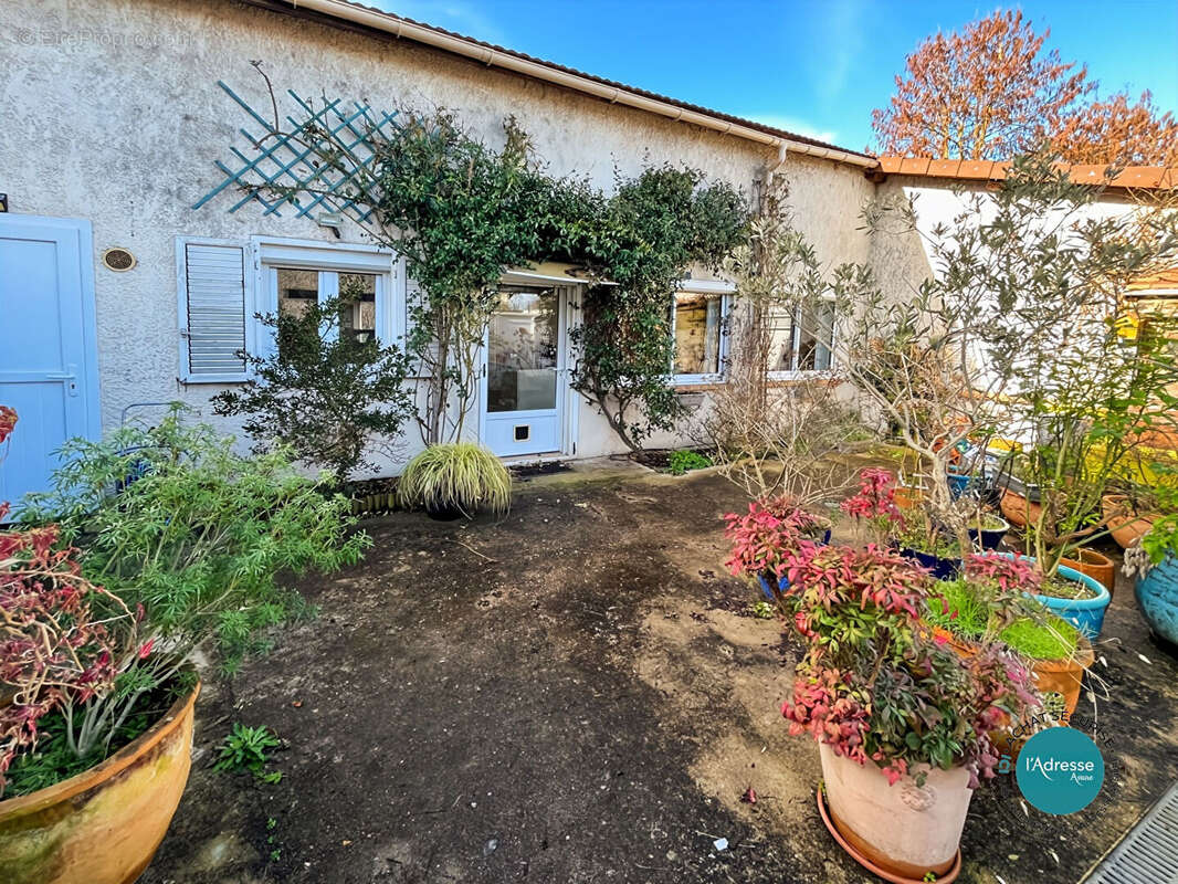 Maison à LISSES