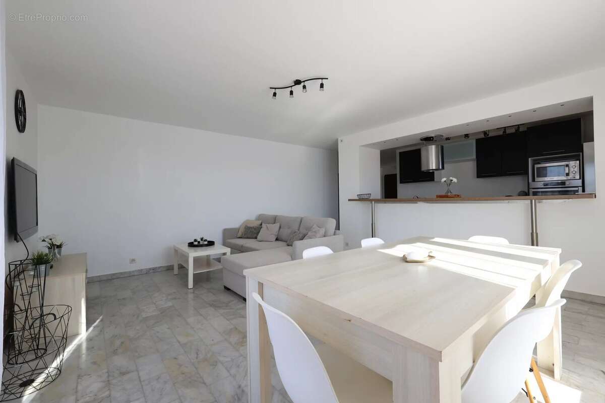 Appartement à FREJUS