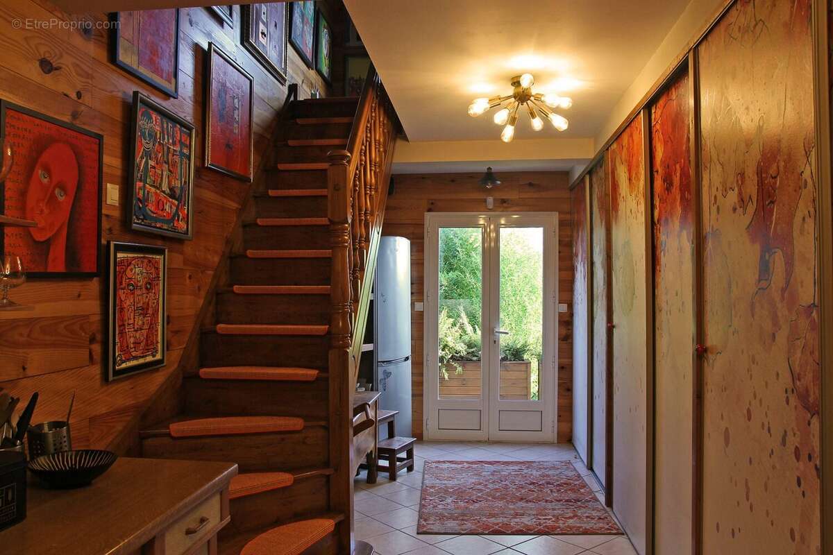 Maison à ECLUSIER-VAUX