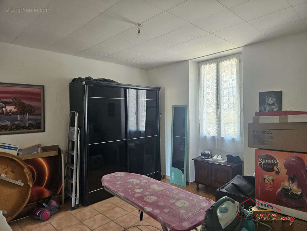 Appartement à LES SALLES-DU-GARDON