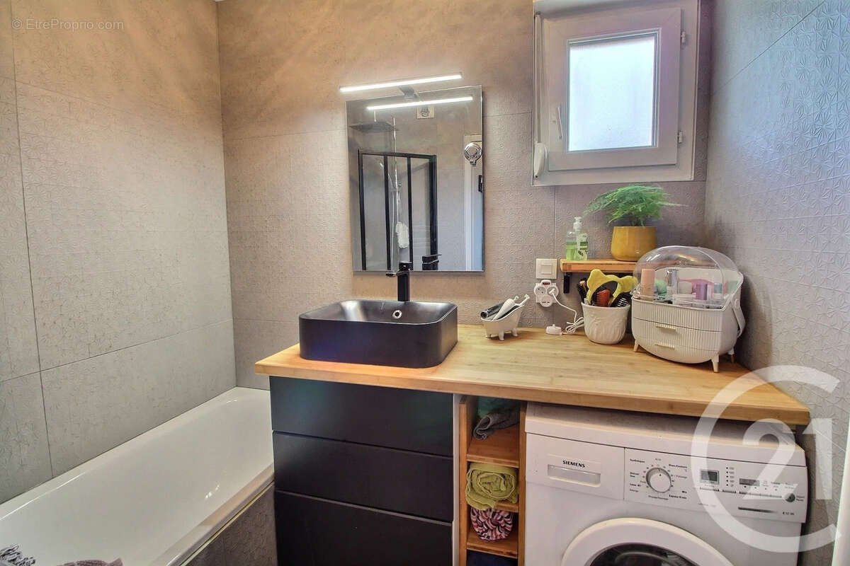 Appartement à EVIAN-LES-BAINS