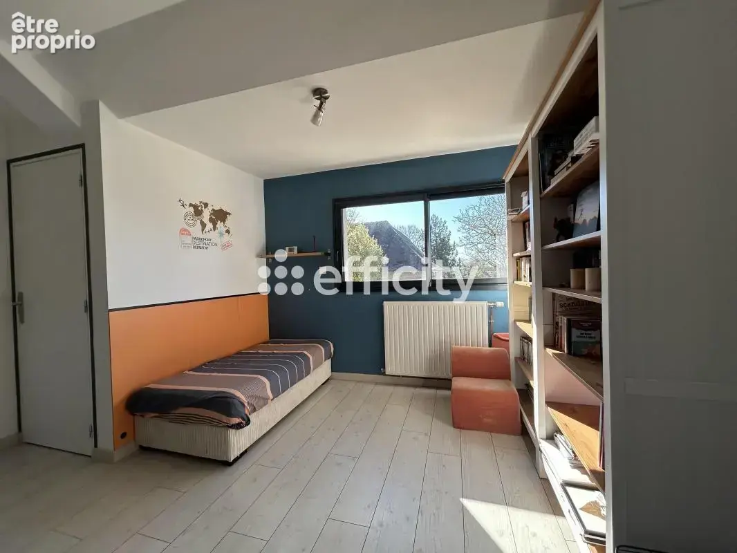 Maison 206 m² à Vezin-Le-Coquet  - photo 8