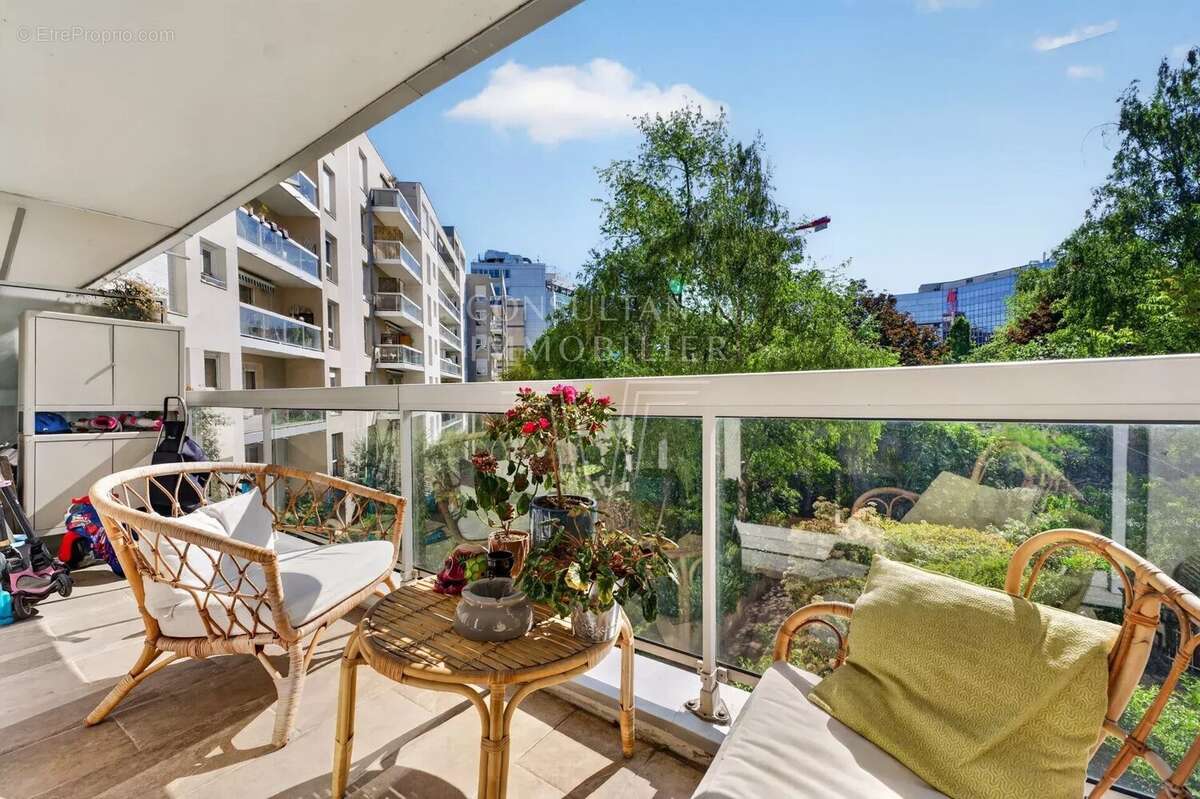 Appartement à LEVALLOIS-PERRET