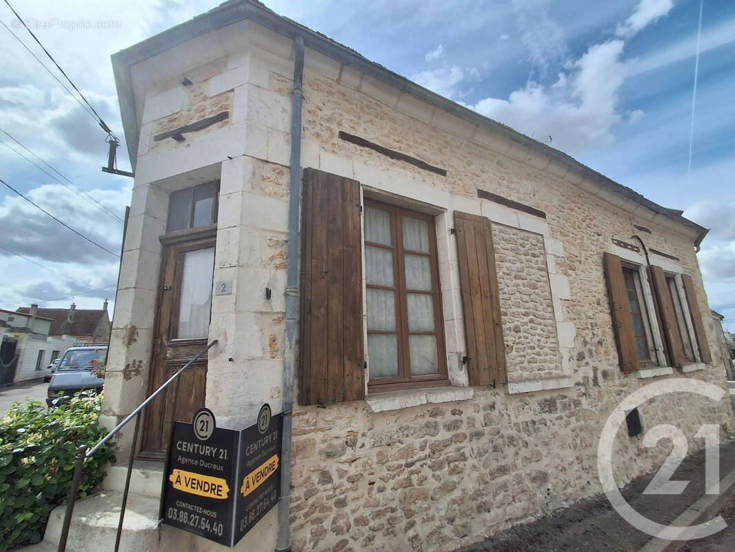 Maison à ETAIS-LA-SAUVIN