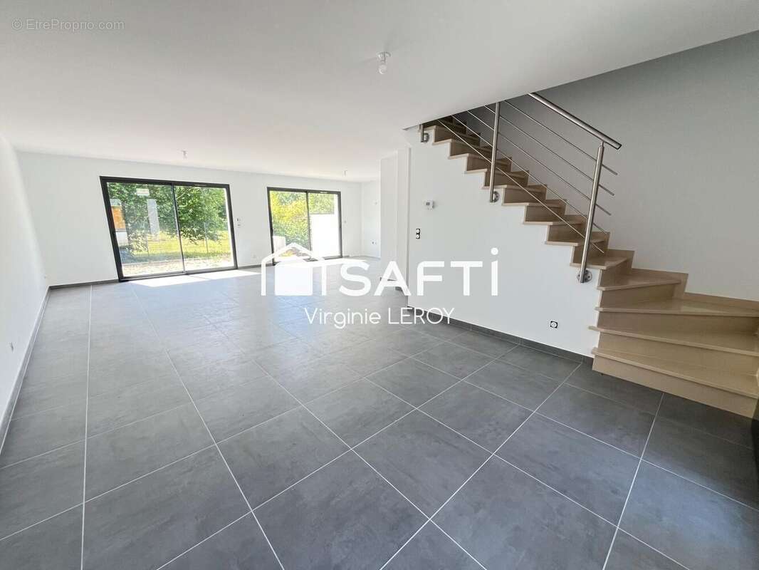 Photo 2 - Maison à LACROIX-SAINT-OUEN
