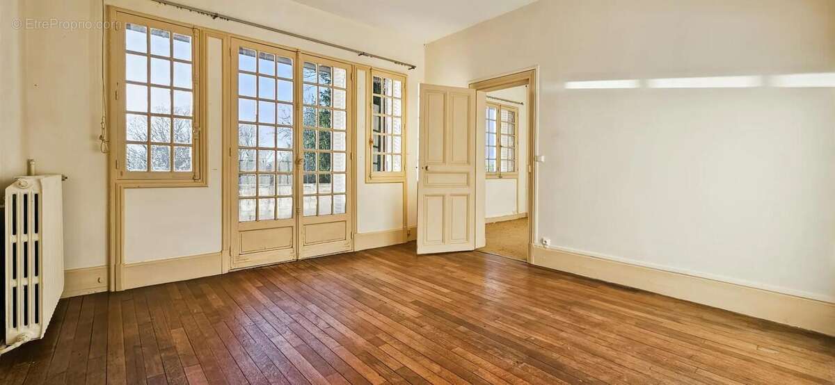 Maison à VAILLY-SUR-AISNE