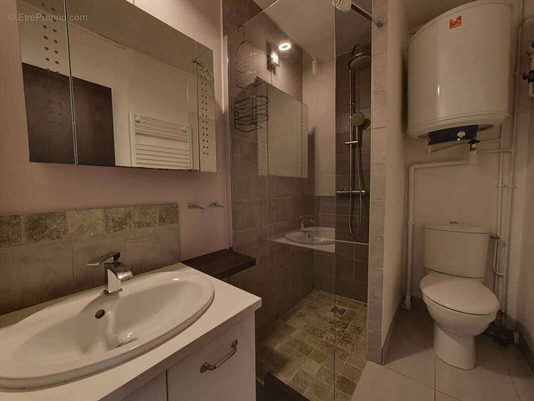 Appartement à DAMPIERRE-EN-YVELINES