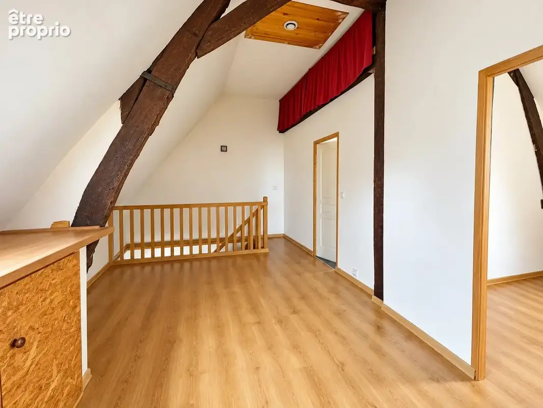 Maison de caractère de 113 m² avec sous-sol – Centre de Saint-Pourçain-sur-Sioule - photo 8