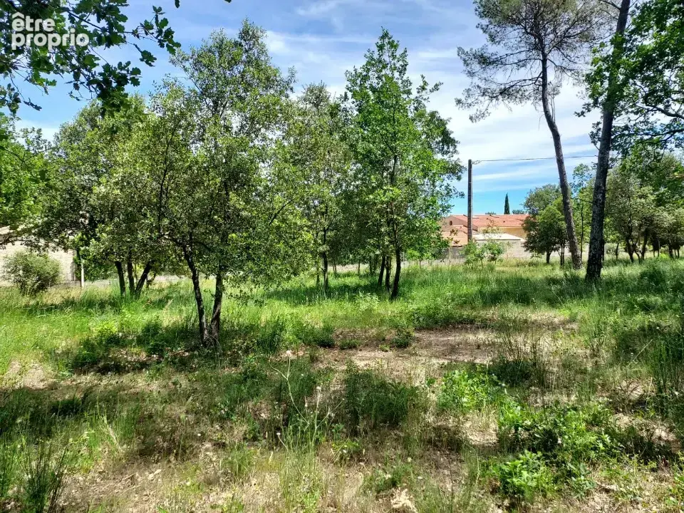 Terrain 655 m² à vendre à Gareoult (83136) - photo 3