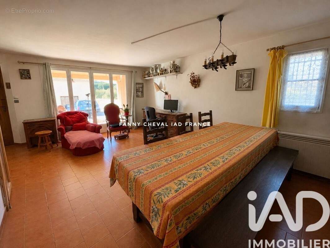 Photo 3 - Maison à SIX-FOURS-LES-PLAGES