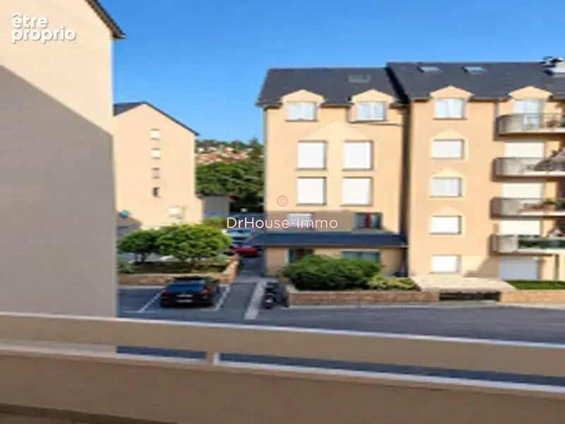 Appartement à ONET-LE-CHATEAU