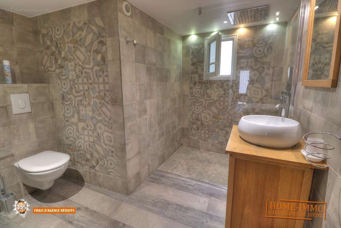Lot de 3 apaprtements en plein coeur du vieil antibes - photo 12