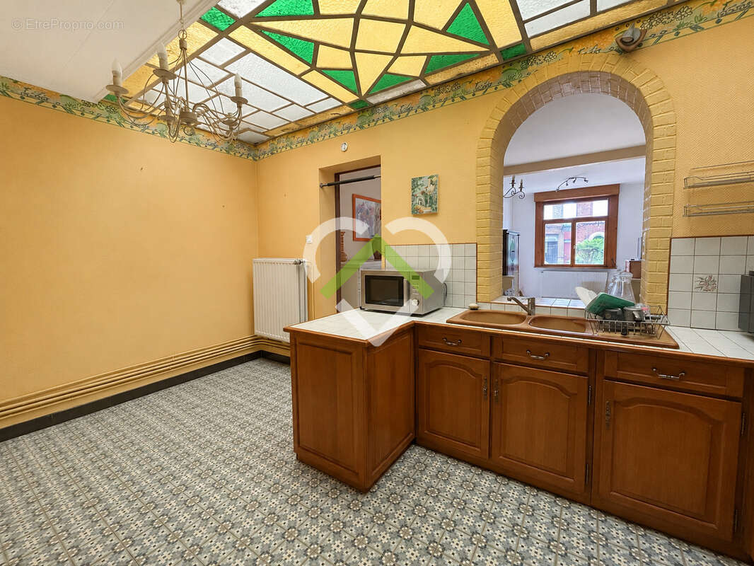 Maison à vendre Lille FIVES / HELLEMMES située sur une charmante placette au calme - photo 5