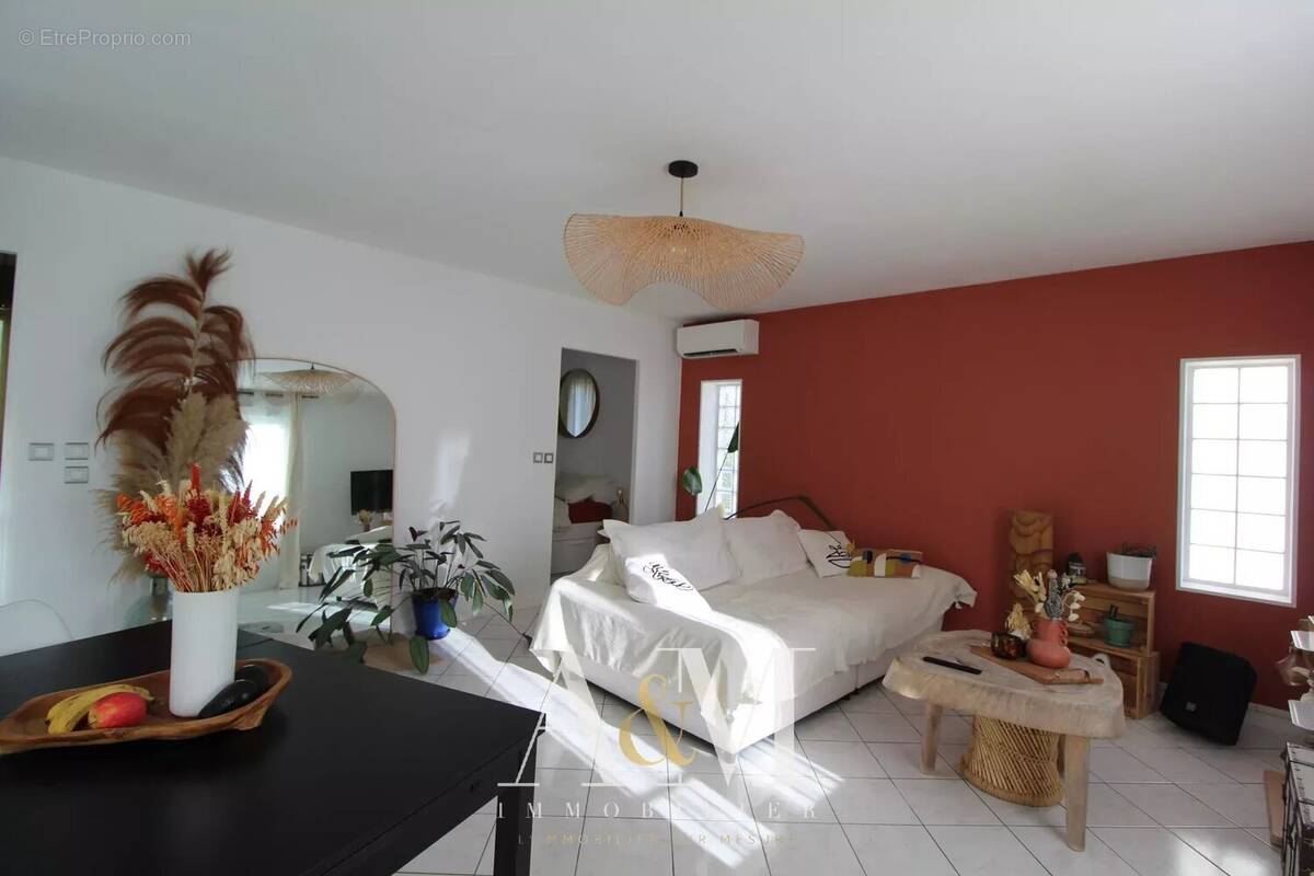 Appartement à BEAULIEU