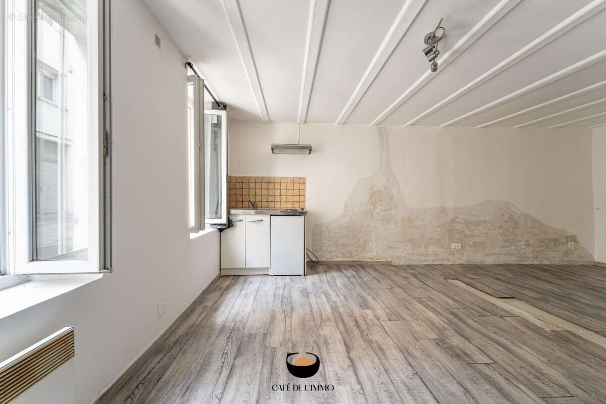 Appartement à MARSEILLE-6E