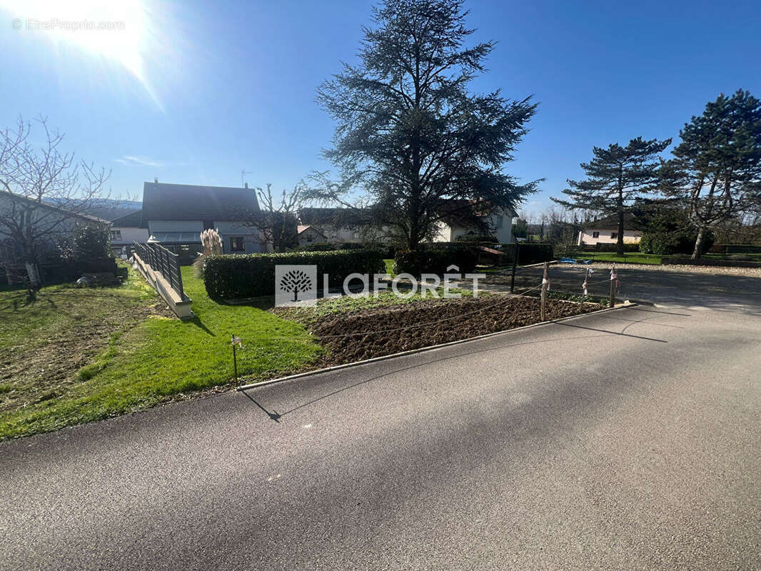 Maison à LONS-LE-SAUNIER