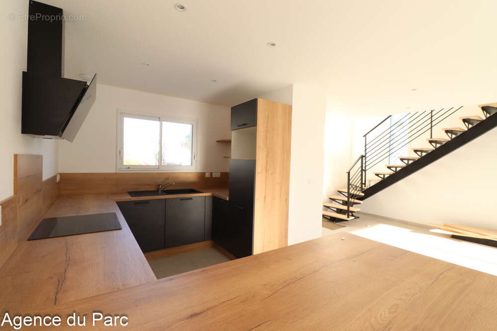 Maison à SAINT-GEORGES-DE-DIDONNE