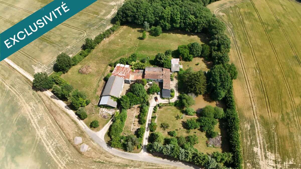 Photo 3 - Maison à SAVIGNY-LEVESCAULT