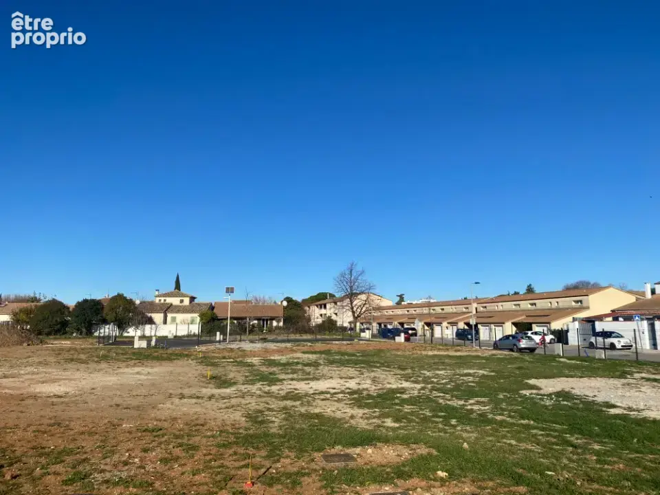 Terrain à LUNEL