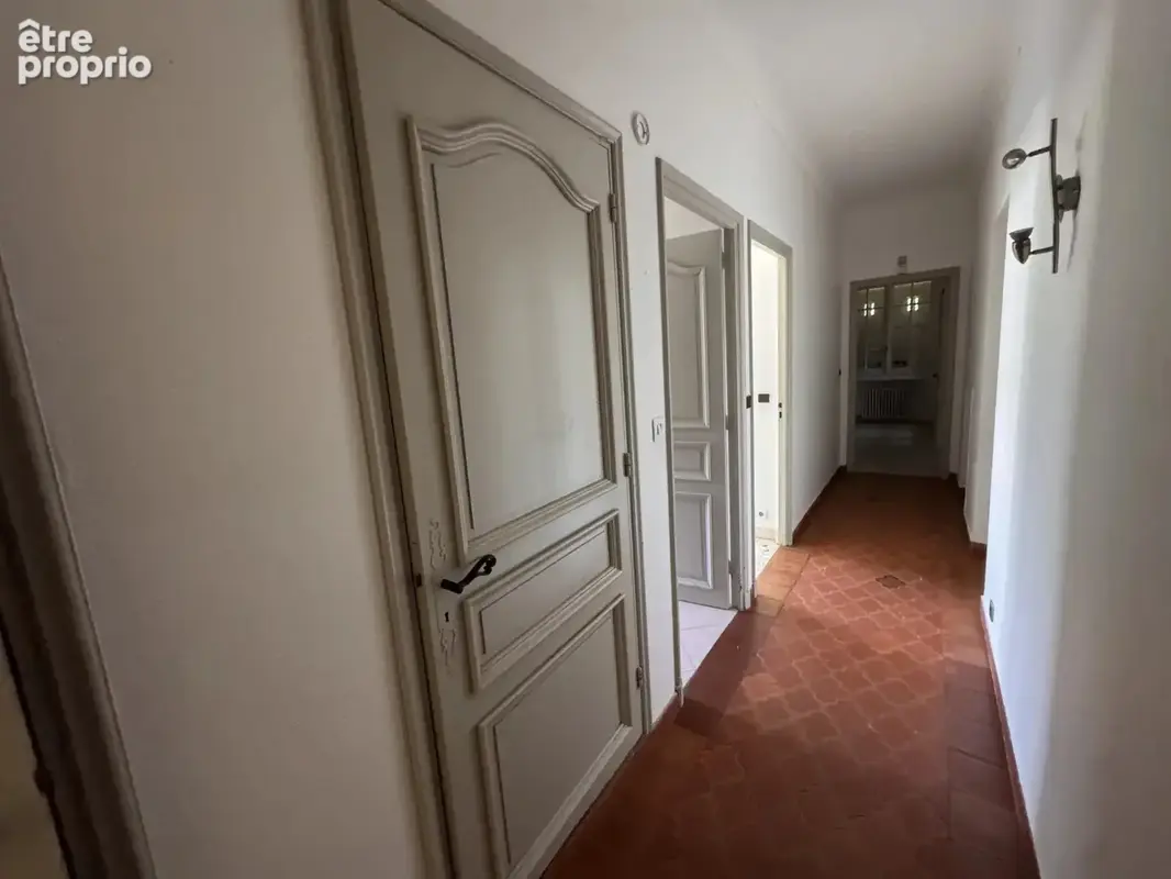 Cannes Montfleury, villa en pierres de 7 p sur 3200m² de terrain - photo 10