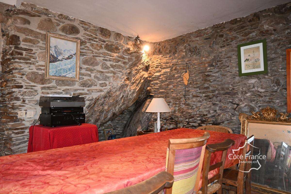 Maison à CHAMBORIGAUD