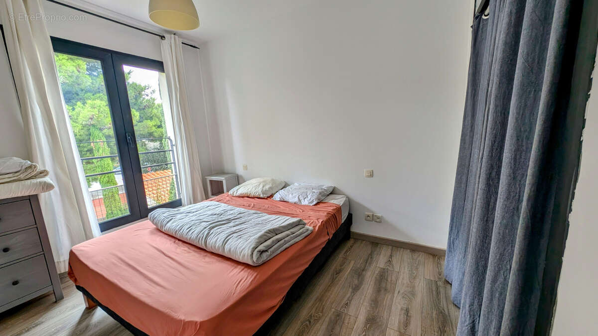 Maison à LAROQUE-DES-ALBERES