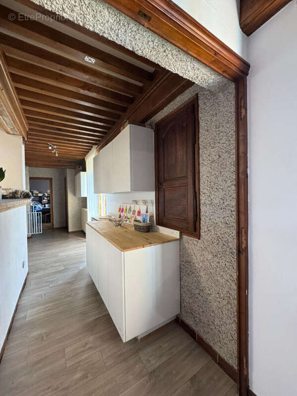 Maison à SAINT-DENIS-DE-CABANNE