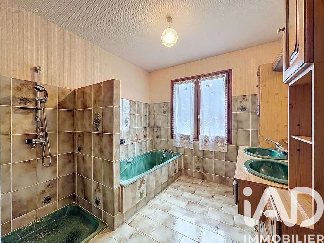 Photo 9 - Maison à TREIGNAC