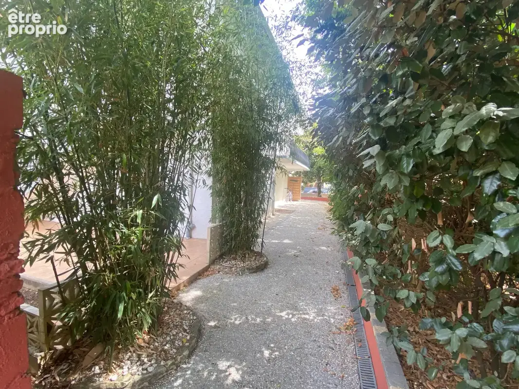 Maison à étage, 4 chambres, garage, jardin clos et arboré. - photo 12