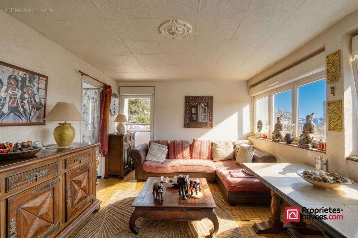 Appartement à LYON-9E