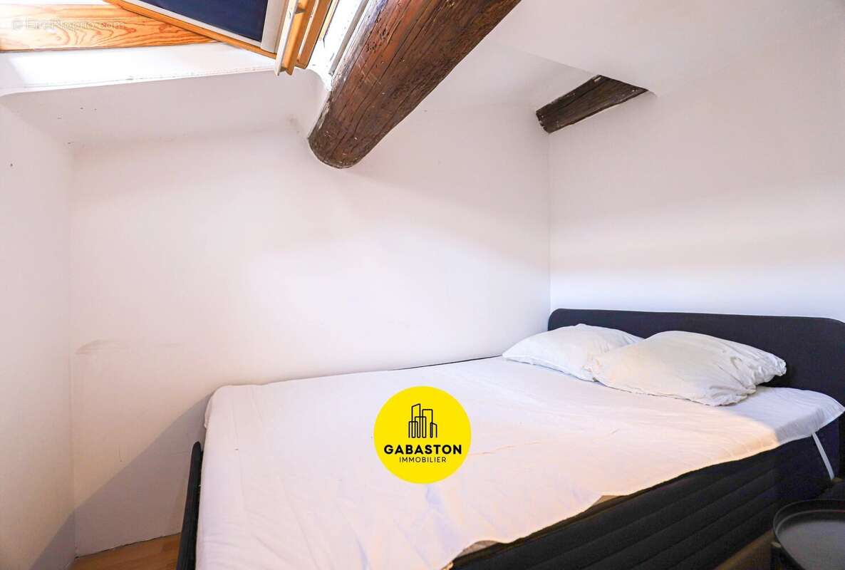 Appartement à MARSEILLE-6E