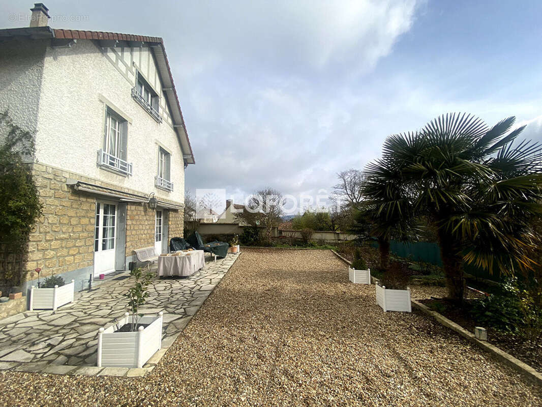 Maison à HARDRICOURT