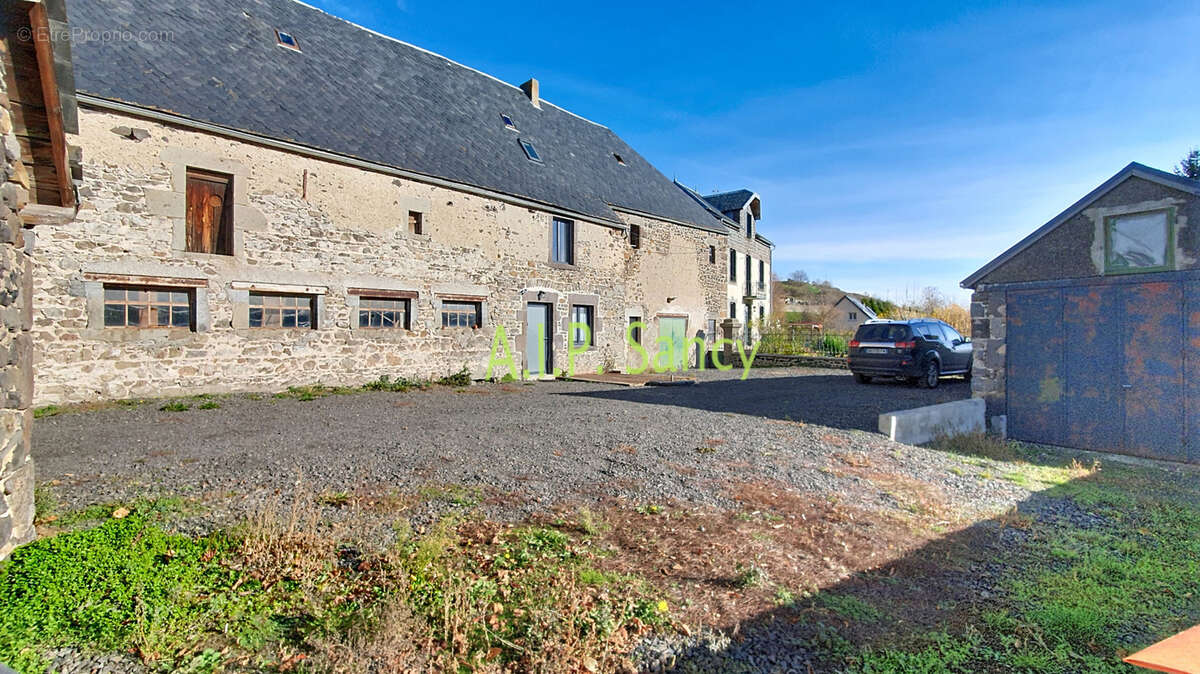Maison à LE VERNET-SAINTE-MARGUERITE
