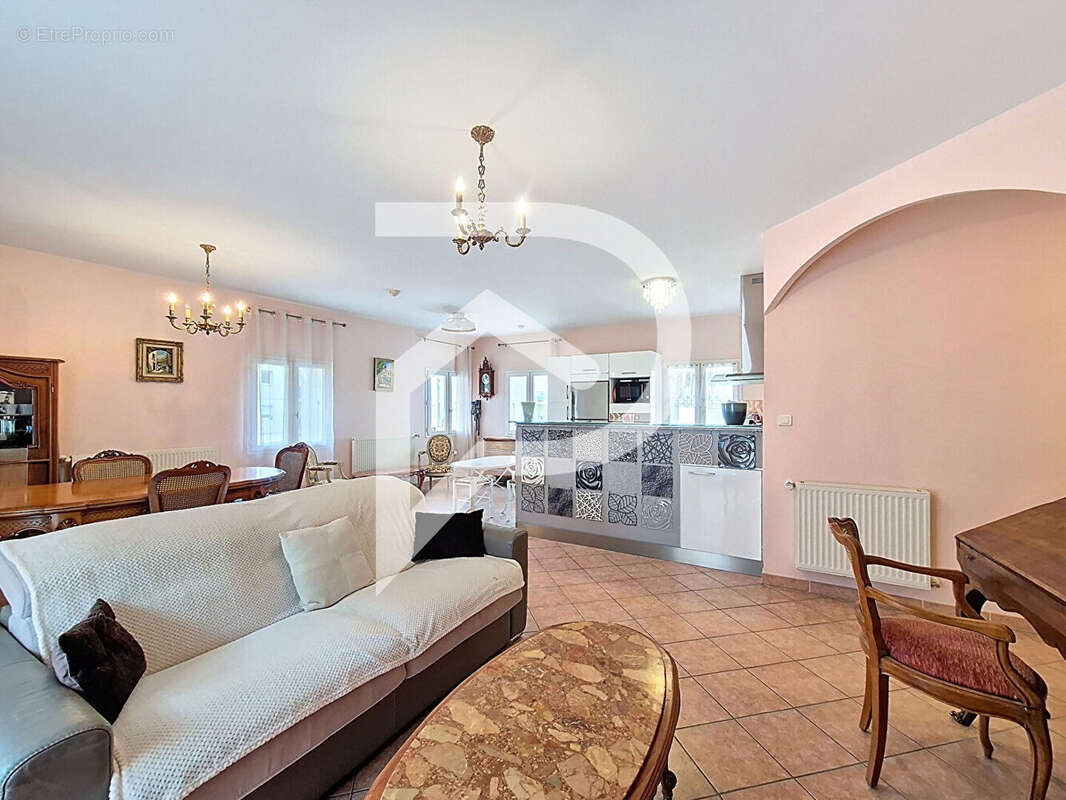 Appartement à MONTELIMAR