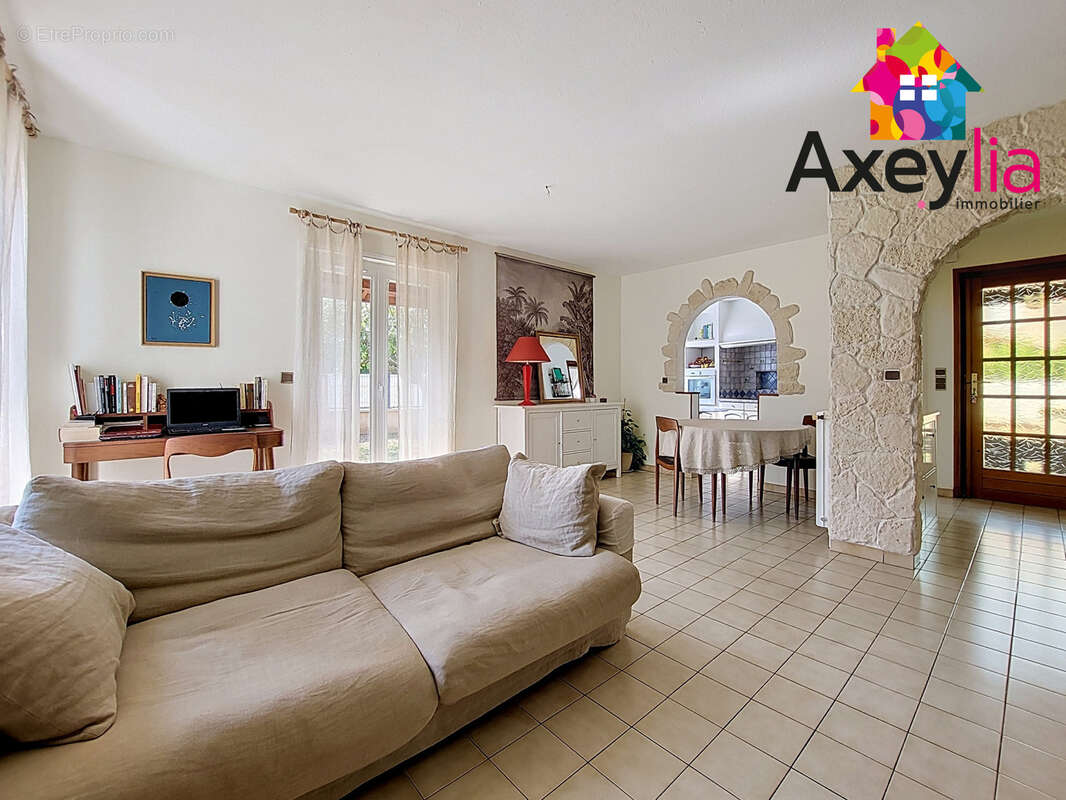 A vendre - le coteau - maison 4 chambres, terrain et garage - photo 6