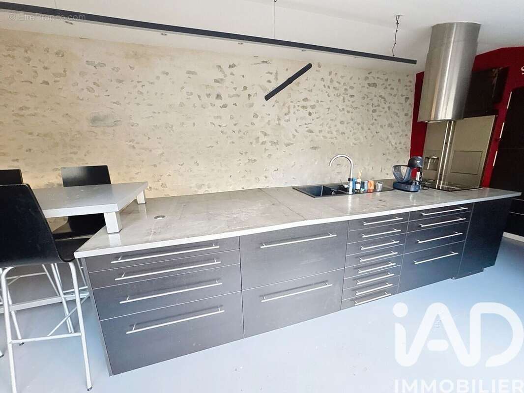 Maison 193 m² à Etrechy  - photo 8