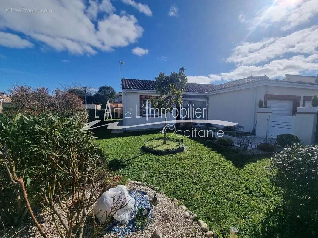 Maison à MONDONVILLE