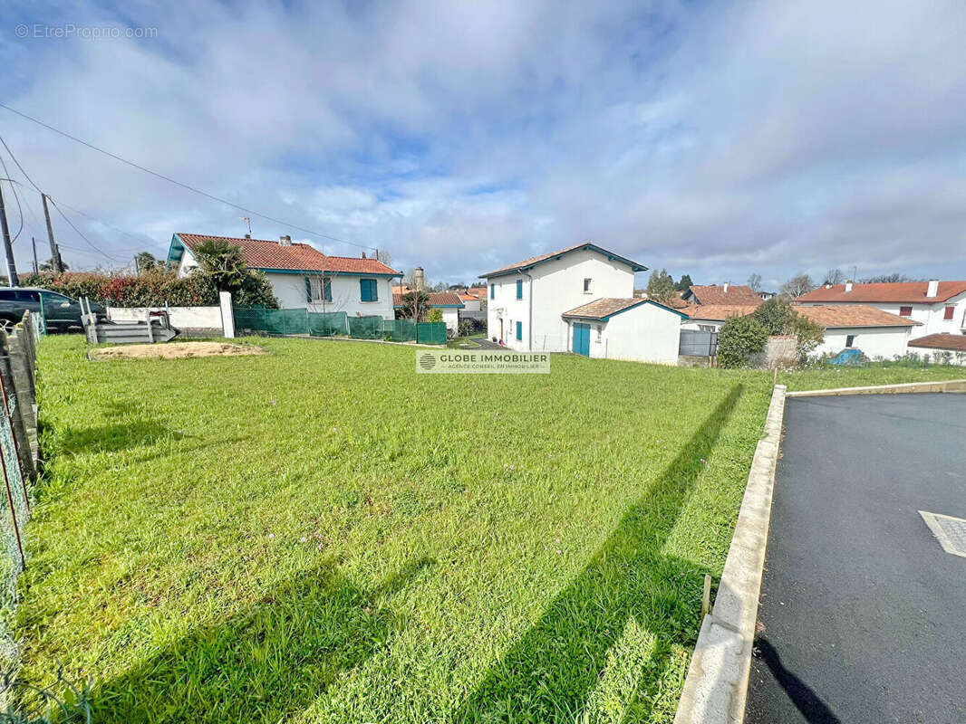 Terrain Arcangues limite Biarritz - photo 3