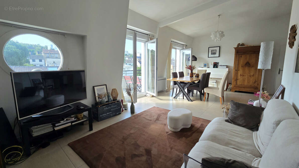 Appartement à NANTERRE