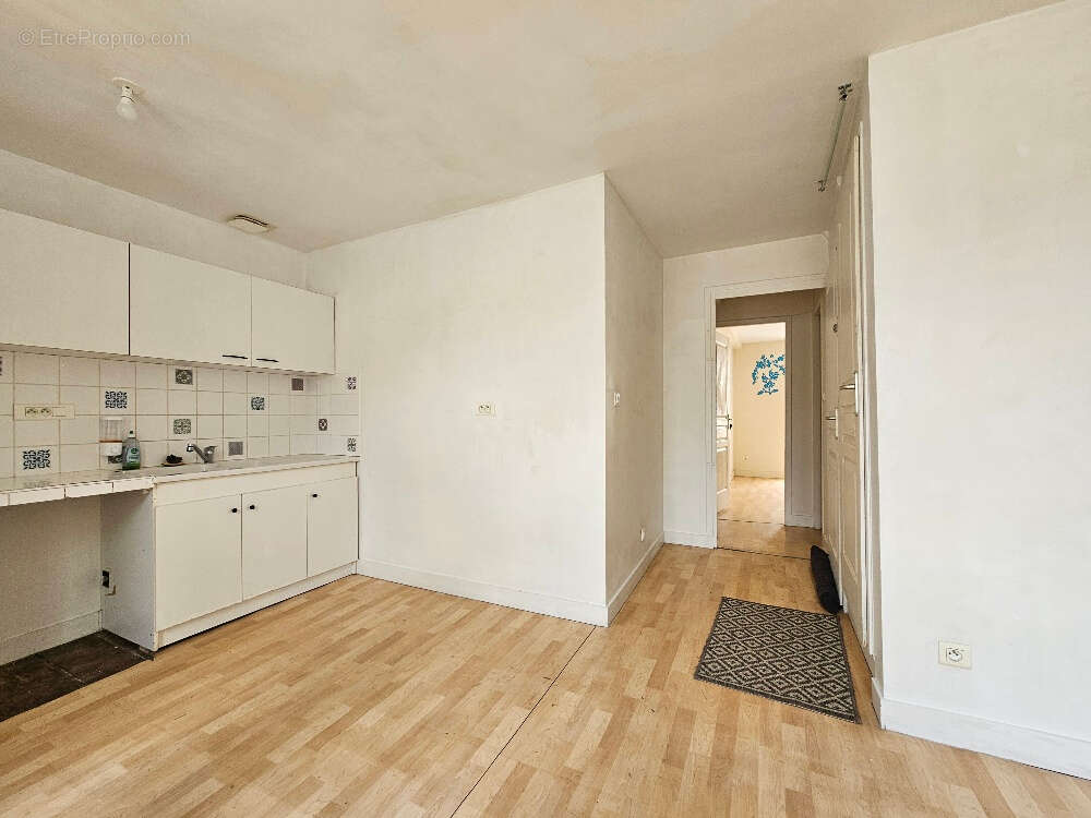 Immeuble 110m² à coteaux-du-blanzacais - photo 8