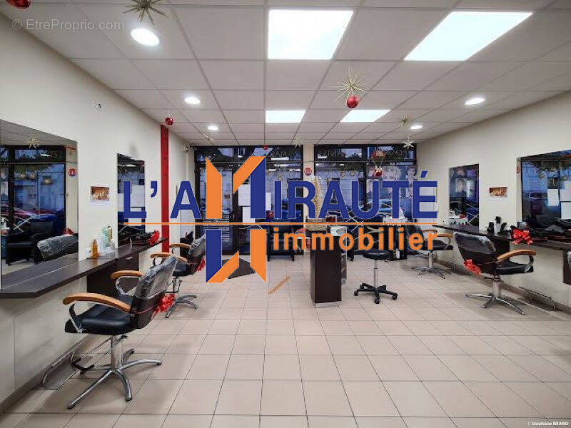 Commerce à HOUILLES