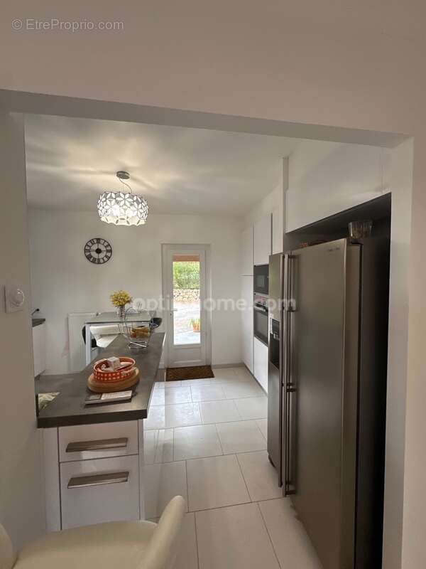 Villecroze – Propriété de charme avec studio indépendant, piscine et fort potentiel - photo 6