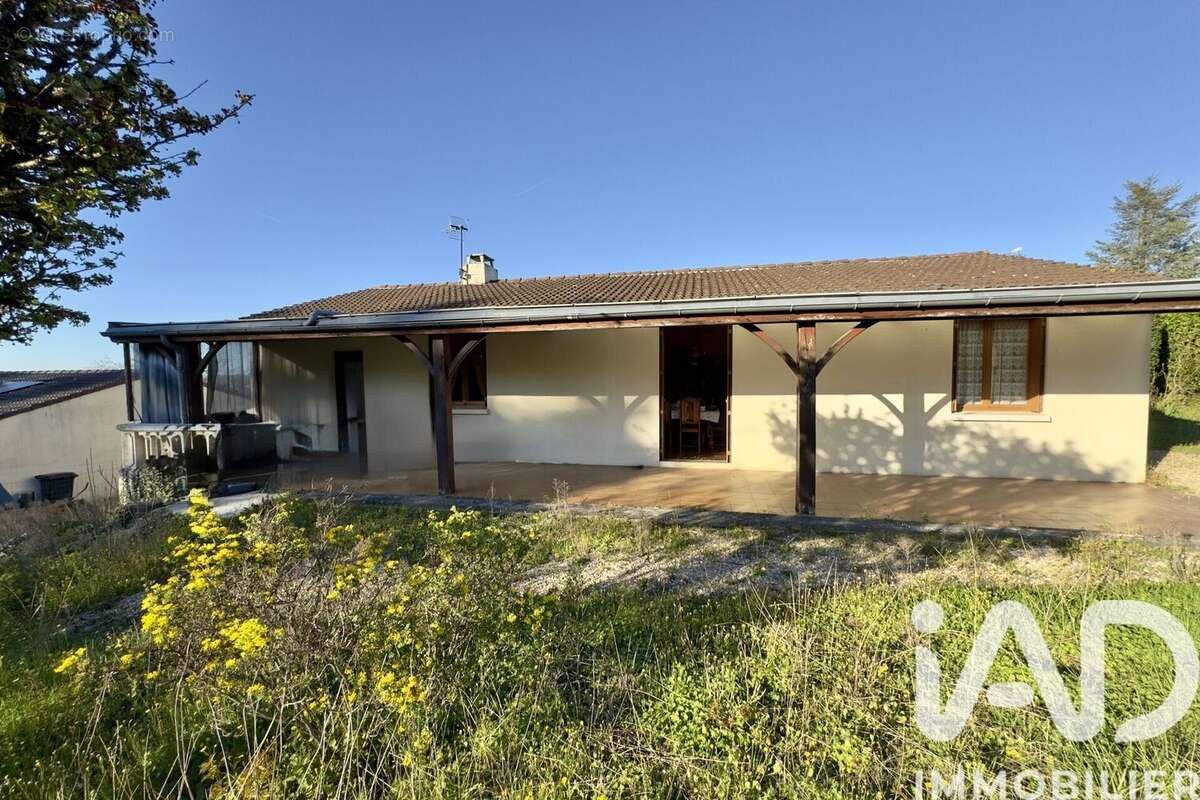 Photo 7 - Maison à LA COURONNE